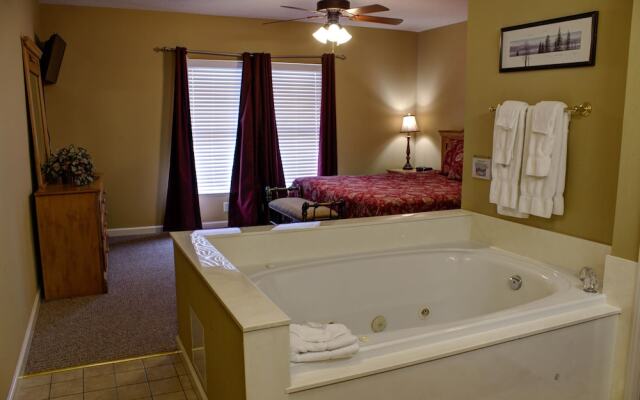 Whispering Pines 352hc