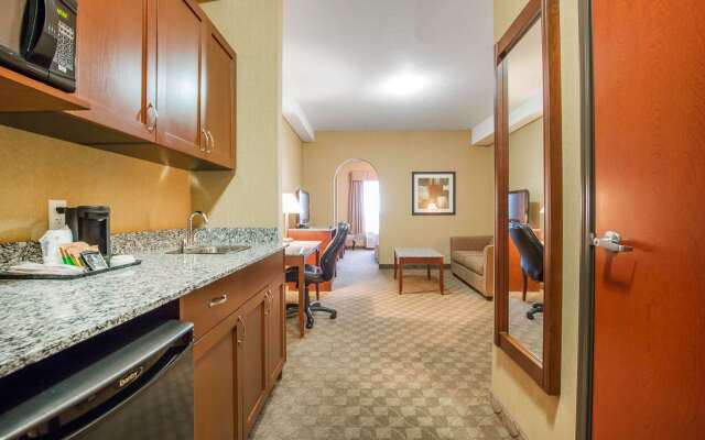 Comfort Inn & Suites