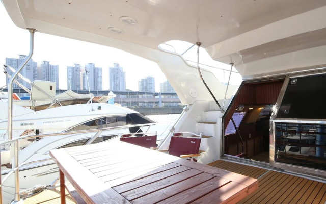 Marine City Yacht Club Stay