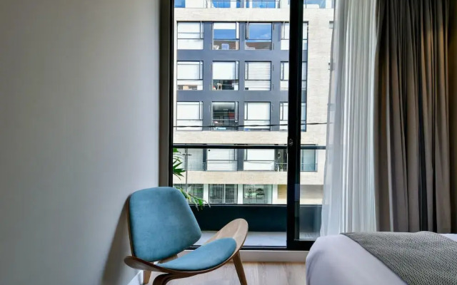 w Phenomenal Loft w/ Great Balcony in Unicentro