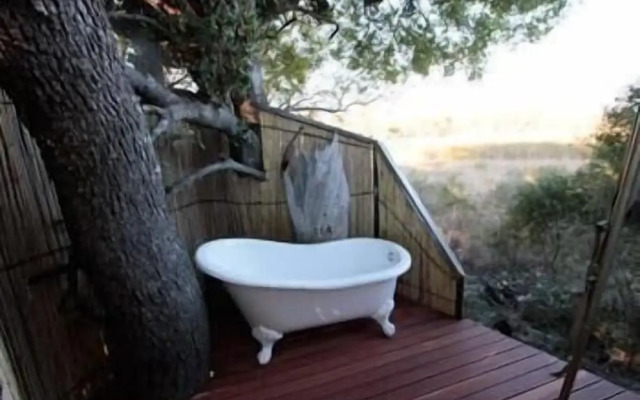 Nkasa Lupala Tented Lodge