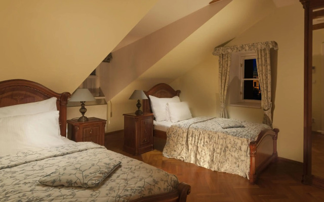 Boutique Hotel Constans