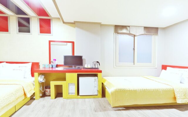 G Hotel