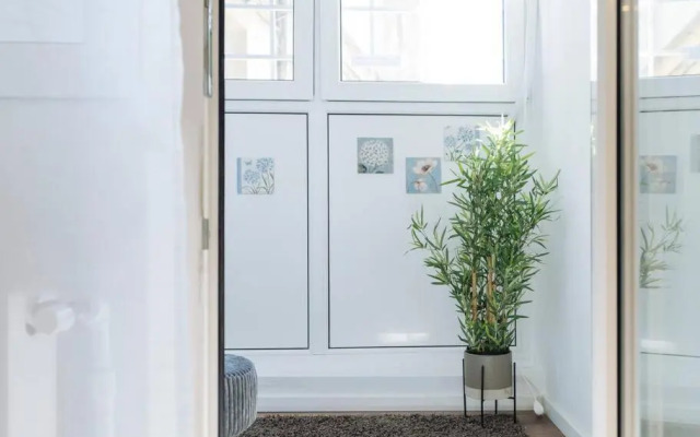 Cozy studio next to House of Parliament