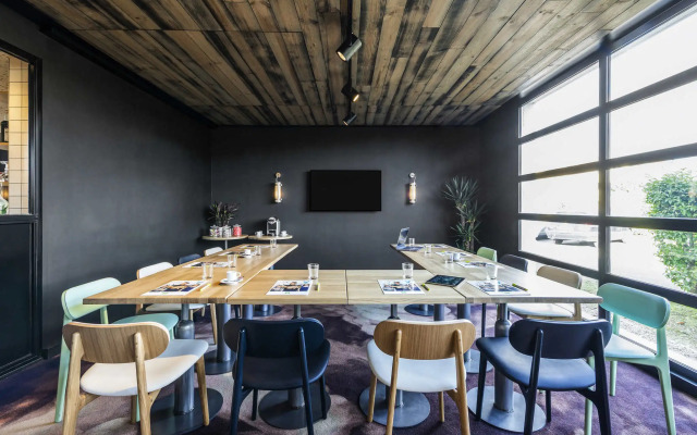 ibis Styles Lyon Meyzieu Arena Stadium