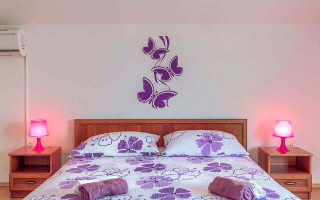 Holiday Home Nikolina (ROJ412)