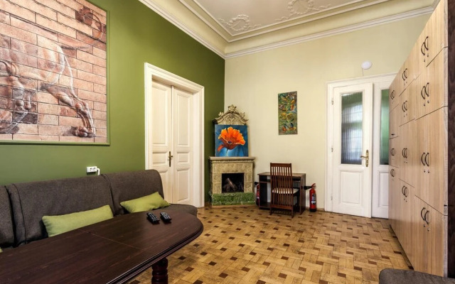 Leosphere Hostel