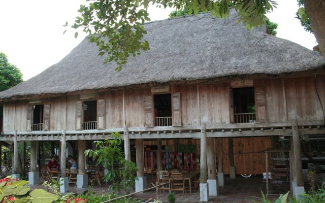 Mai Chau Ecohouse - Guest House