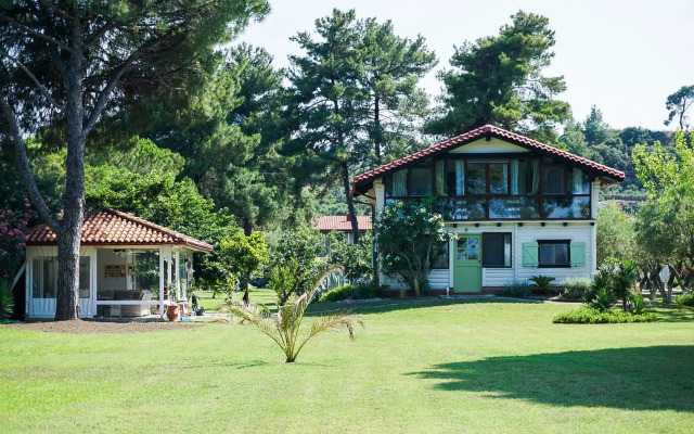 Seafront Villa Glaros