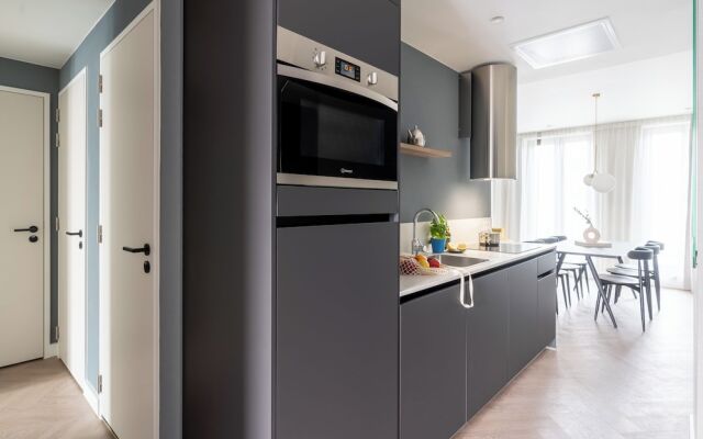 YAYS Antwerp Opera by Numa