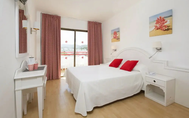 Coral Star Apartments