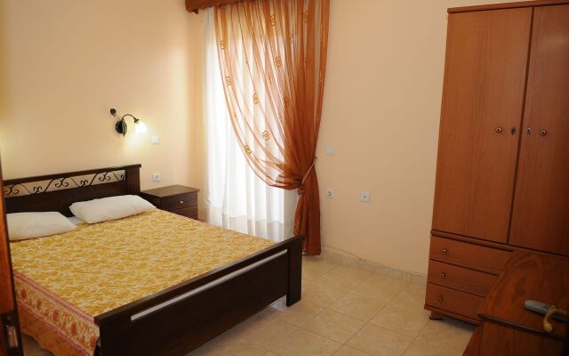 Toulas Apartments