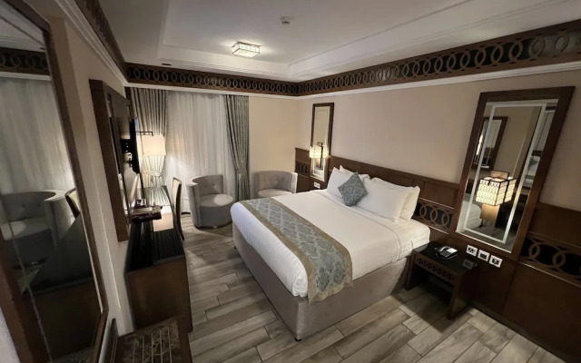 Violet Al Azizia Hotel