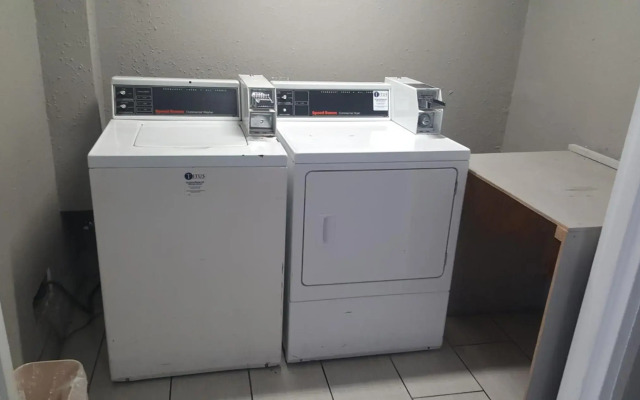Regency inn and Suites