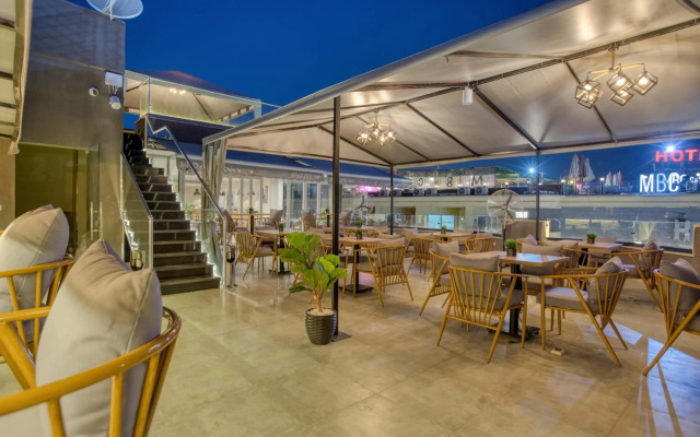 Nozol Pyramids Hotel