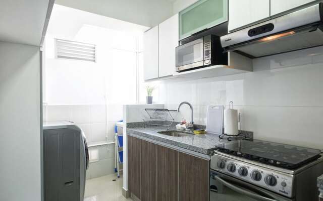 UR Place Rentals - 3Bdrm Av Brasil Lima