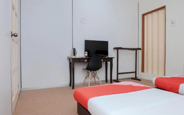 Oyo 90180 Gemilang Hotel Kerteh