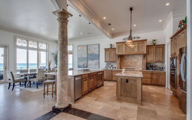 Gulf Paradise by Destin Getaways