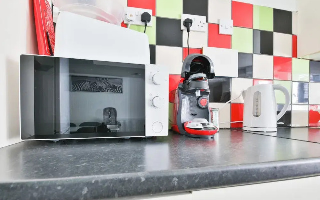 2 Bed Apartment Near Cardiff Bay