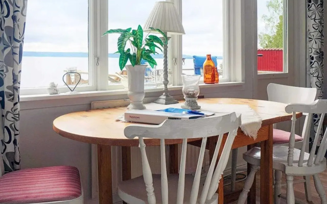 2 Person Holiday Home in Frandefors