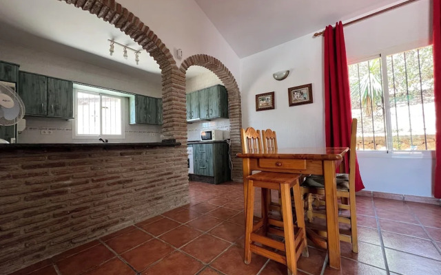 Cd-1383 Three Bedroom Villa With Pool