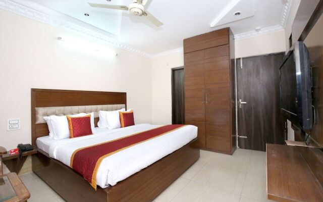 OYO 10386 Hotel Jimmy