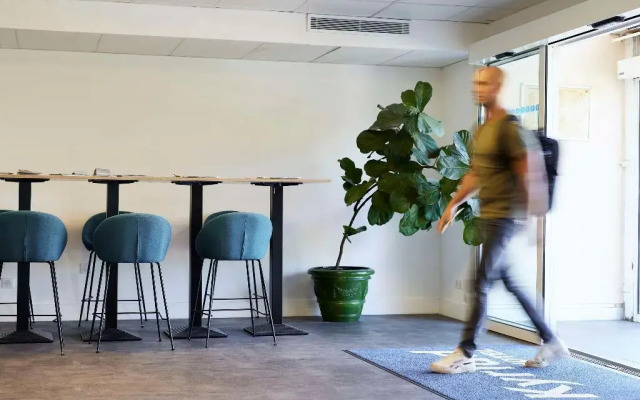 Hôtel, restaurant Kyriad Fréjus