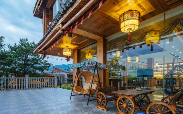 Longji Terraces Floral Yungu Hotel (Jinfoding Branch)