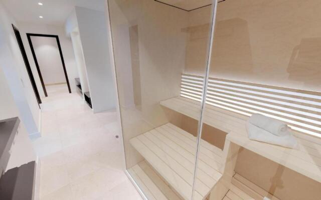 White Pearl Apartment 3.08