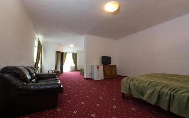 Complex Craiasa Muntilor Moieciu