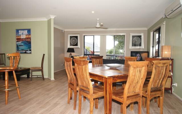 Anaheim Holiday Houses