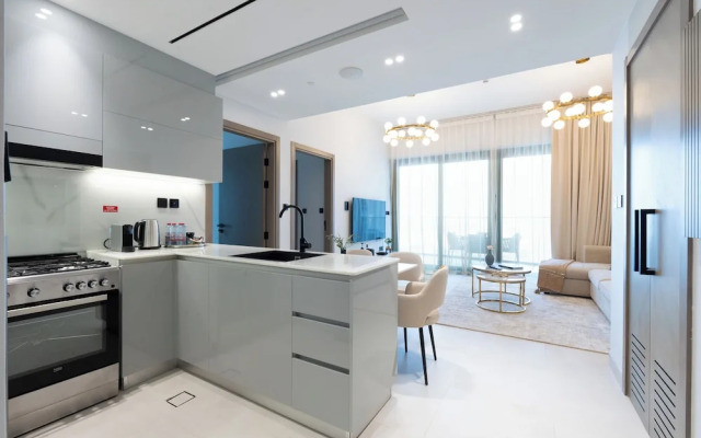 Trendy 2 Bed in Binghatti Canal