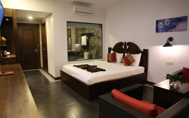 Yeak Loam Hotel