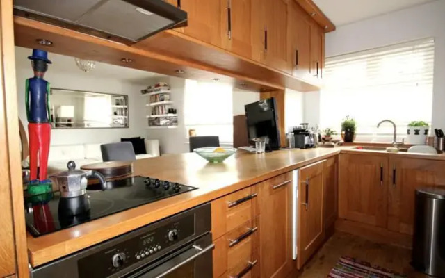 FG Property - Kensal Town, Warfield Road