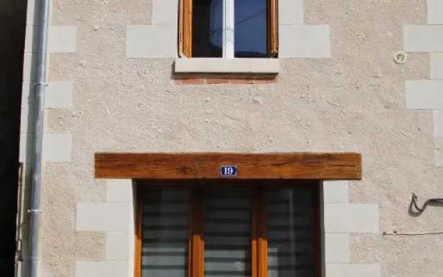 Gite " Le Troglo des 3 Châteaux "