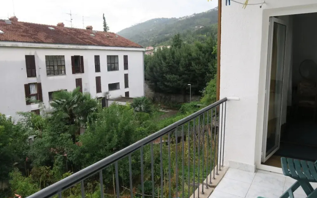 Cozy Lovran Apartment With Balcony