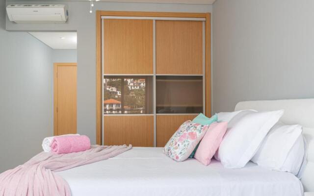 Luxurious Apartment Funchal - Casa Valentina - Rent2U, Lda