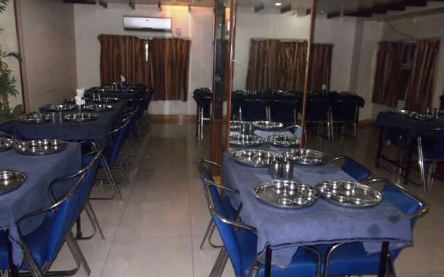 Hotel Bhola