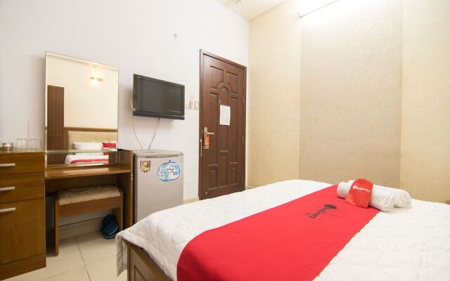 Reddoorz Near Saigon Zoo 3