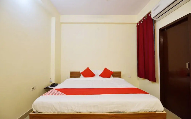 OYO 22966 Hotel Raj Niwas