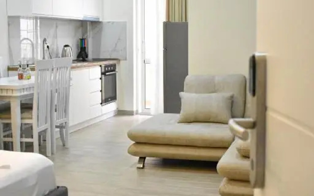 DelMar Apartments