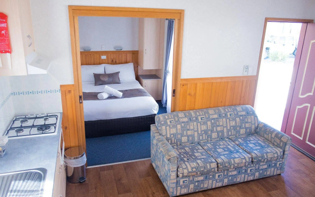 Riverside Cabin Park