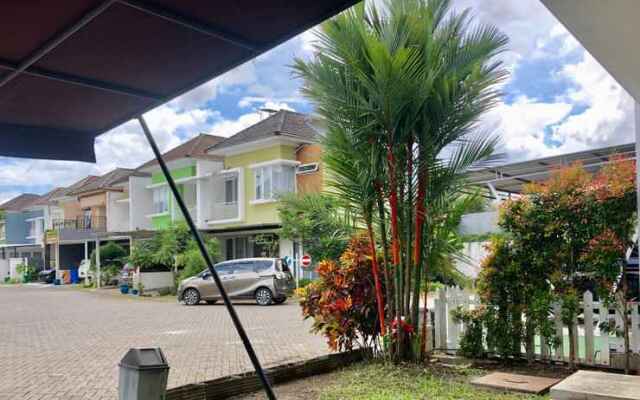 Gerbera Springhill 4BR Villa Springhill Garden Malang