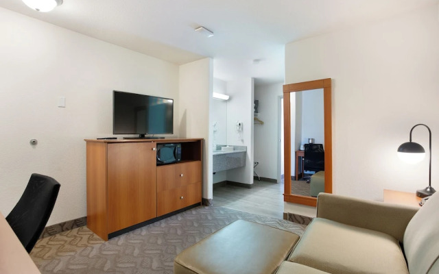 Super 8 Calgary Shawnessy Area