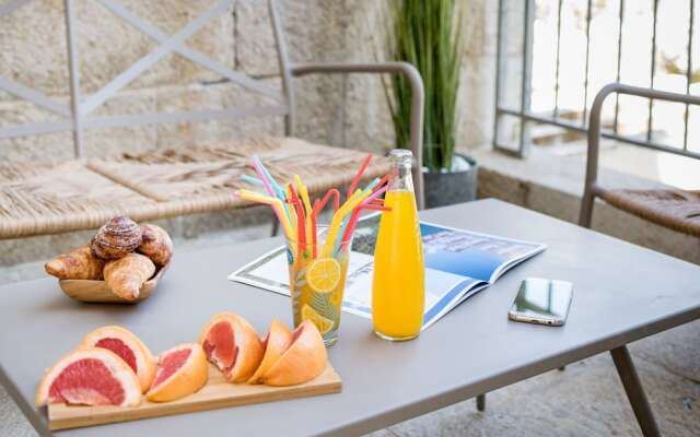 Sweet Inn Apartments-Mamilla