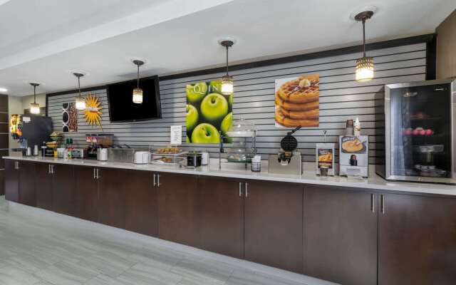 La Quinta Inn & Suites by Wyndham Canton MS