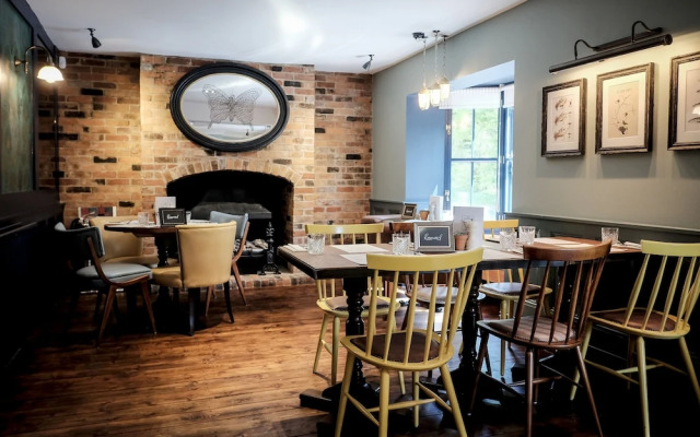 Cromwell Arms Country Pub with Rooms