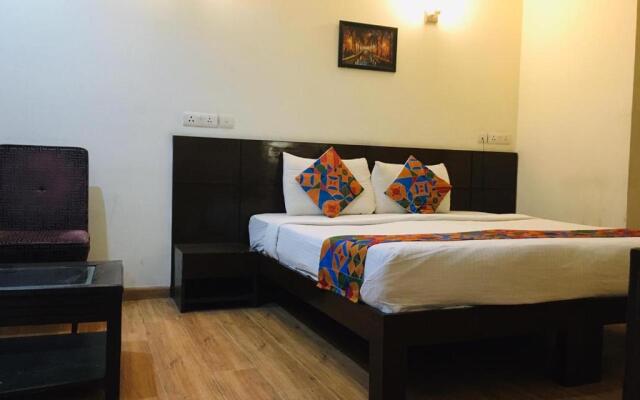 Merriment Alpha Hotel At Noida