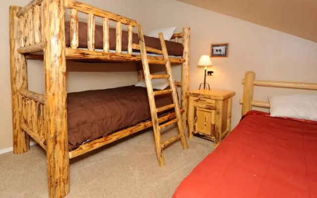 Luxury Abode at Red Pine