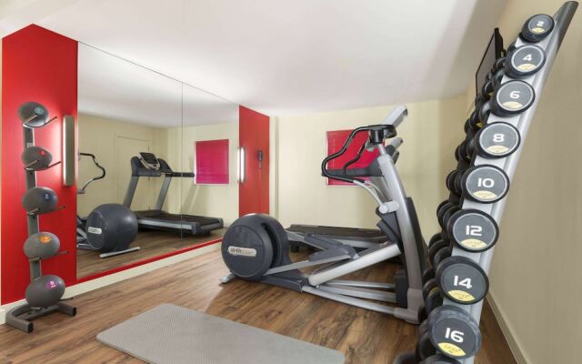 Ramada London North M1